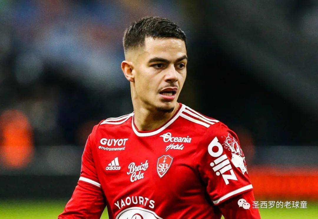 今晚AC米兰队长鼓劲：葡超节点到来，质疑声仍在，更衣室氛围转暖的简单介绍