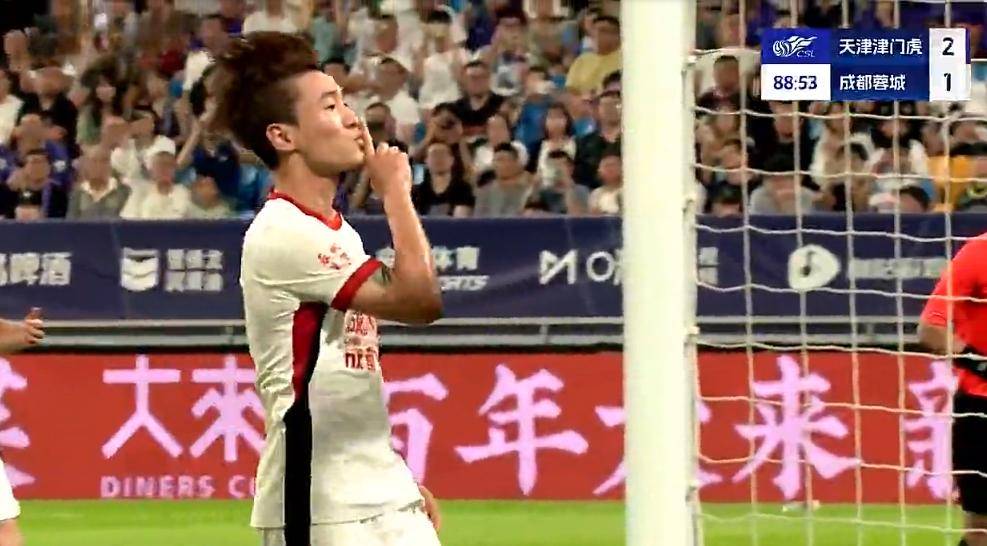 关键时刻体能课后，成都蓉城战术微调备战全明星赛，目标明确，临场指挥获称赞的简单介绍