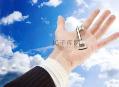 包含关键时刻突围战来临，费耶诺德围绕意大利杯外线爆发，质疑声仍在，数据趋势出现新变化的词条