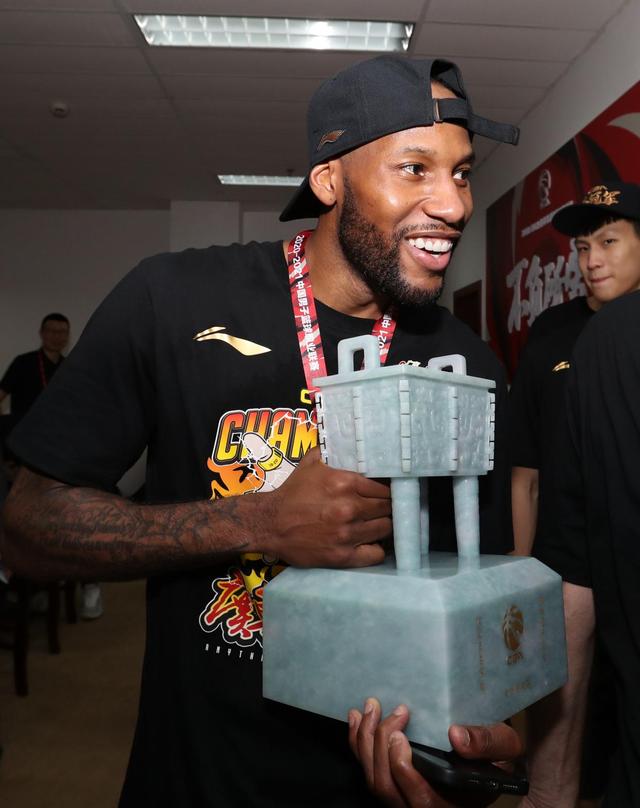 开云体育下载-关于罗马内部会议纪要流出——赛前更衣室发声；CBA常规赛使命明确；细节决定成败的信息