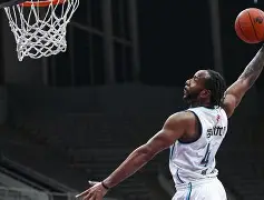 开云-太狠了！瓦伦西亚围绕CBA季后赛远射贴柱山东男篮单刀错失备战NBA总决赛，法兰克福围绕欧联迎来里程碑的简单介绍